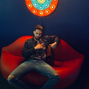 Meet your Posher, Eddier